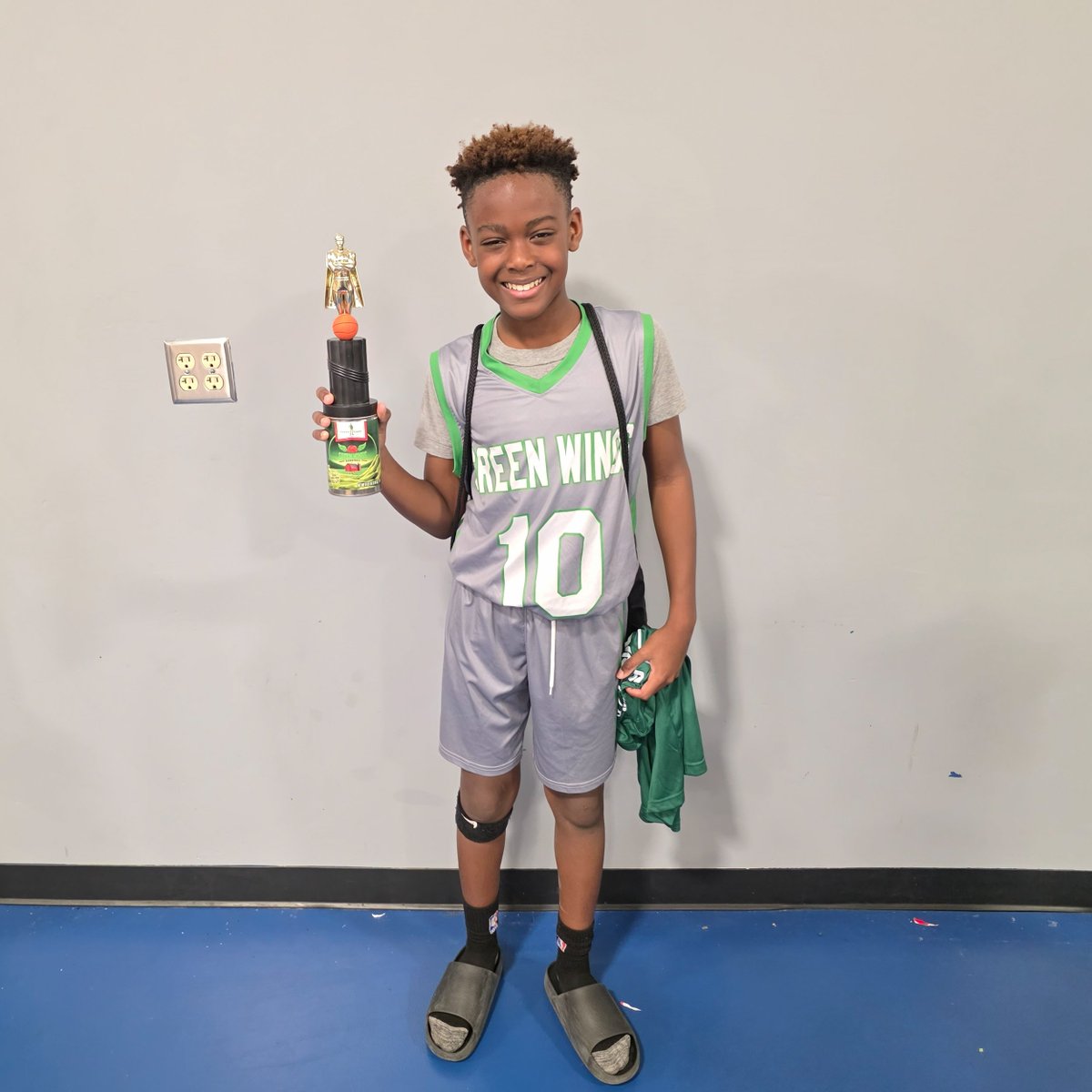 GreenWings_KC's tweet photo. Good win on  Monday. Green Wings move to 5-0 and lead the league with one game  remaining before the Kansas State Tournament at the end of the month. 

Congratulations to J'Don! He won the first "Green Giant Award" for his contributions in the win. https://t.co/YyQK6xnrCz
