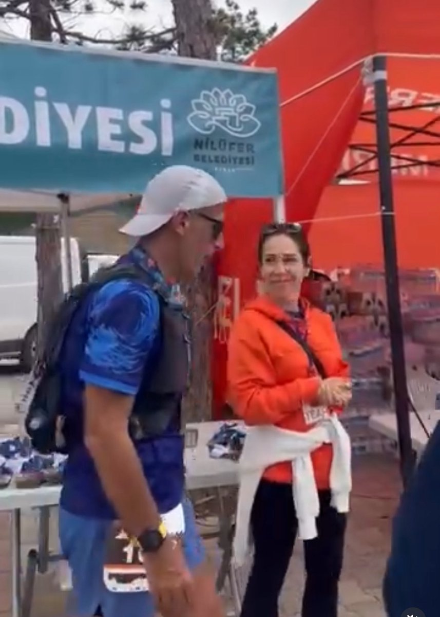 Çifte vatandaş siyonistler:

İsrail ordusunda 7 Ekim’den sonra askerlik yapan Niv Büyük Abalofya ve İsrail propagandası yapan babası Nedim Abalofya.

Niv 2 yıl boyunca Golani Tugayı’nda görev yaptı.

Nedim Abolofya sosyal medya hesabında İsrail propagandası yapmaya, Gazze