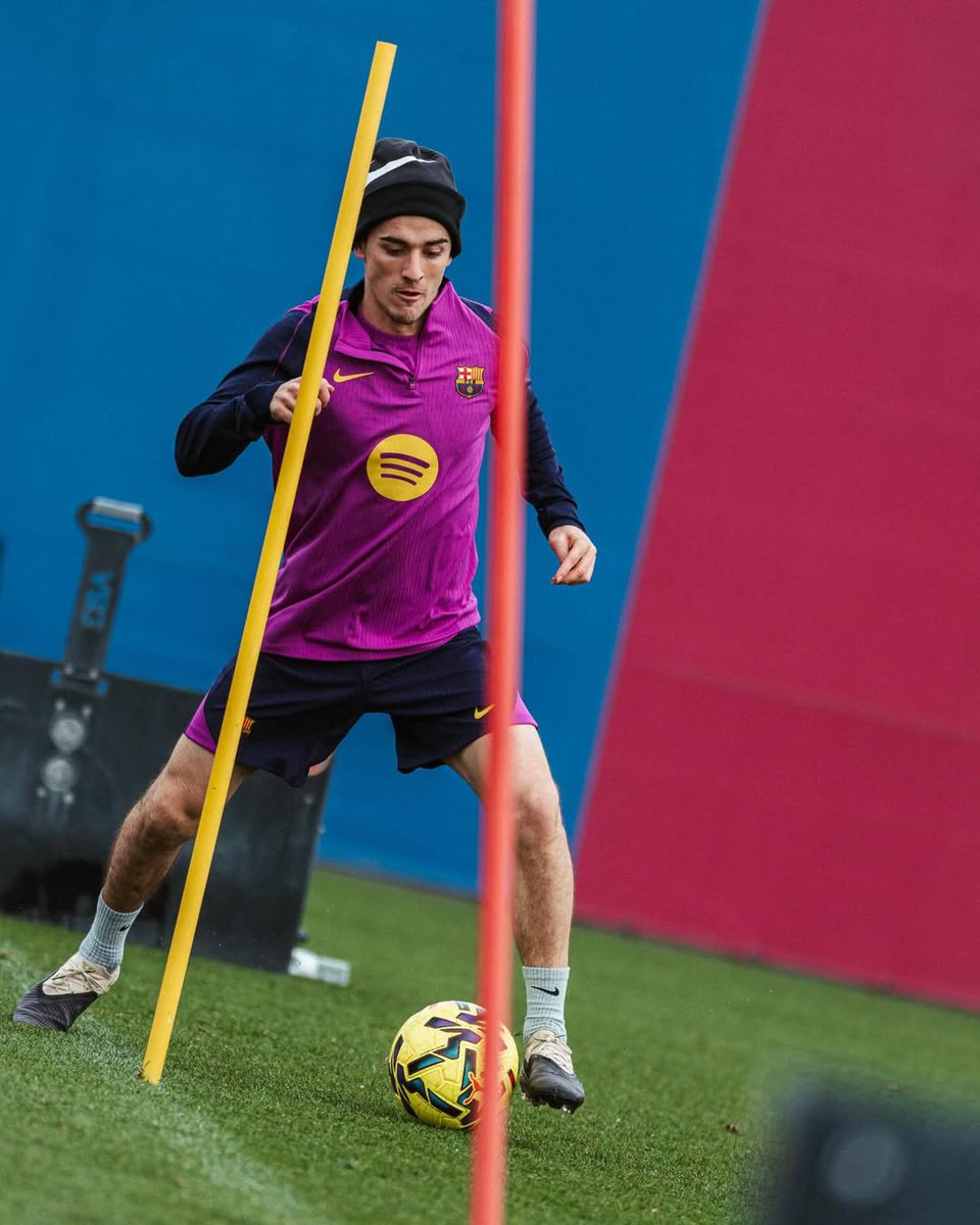 FCB World tweet media