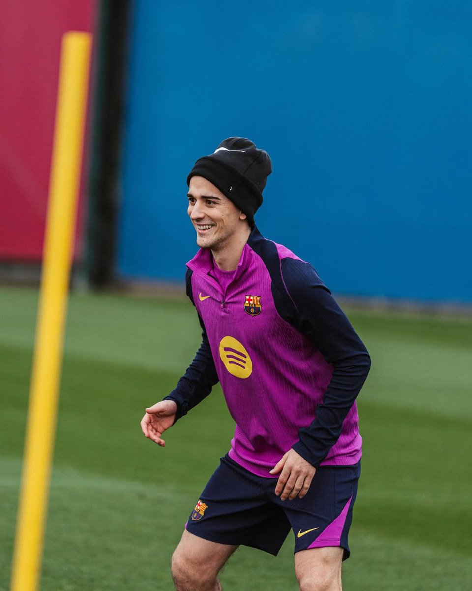 FCB World tweet media