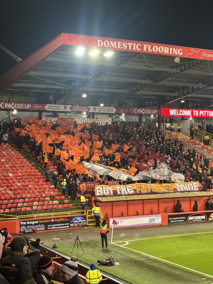 steve_third's tweet photo. @motherwellfc give us a clue https://t.co/rdqwSSqj6t