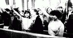 #BoğaziçiÜniversitesi yine eylemleri ile gündemde. BÜ, direniş geleneği olan bir okul. En önemli eylemlerden biri de, 1992 yılında #KozluKatliamı'na karşı #GençKomünarlar'ın gerçekleştirdiği Boğaziçi Rektörlük binasının işgal eylemidir.
tinyurl.com/3tnz2yba