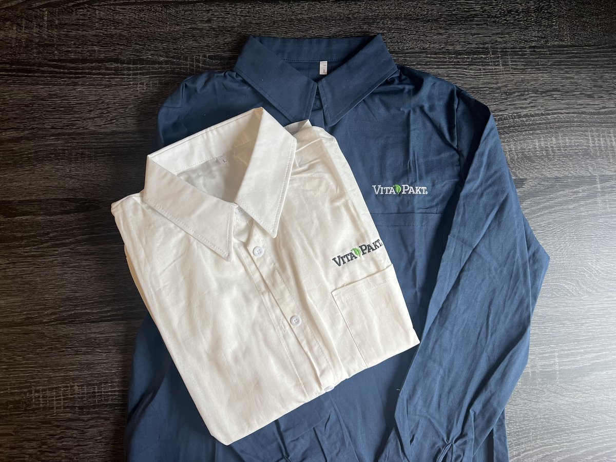 TheMarcomGroup's tweet photo. ✨ Fresh drop alert! ✨ Delivered these new shirts for Vita-Pakt 😎💥 Want your brand looking this good on anything? Head over to https://t.co/GL5QKr8EAf and let’s make it happen! 👕🪡 https://t.co/9MFl8VwN9y