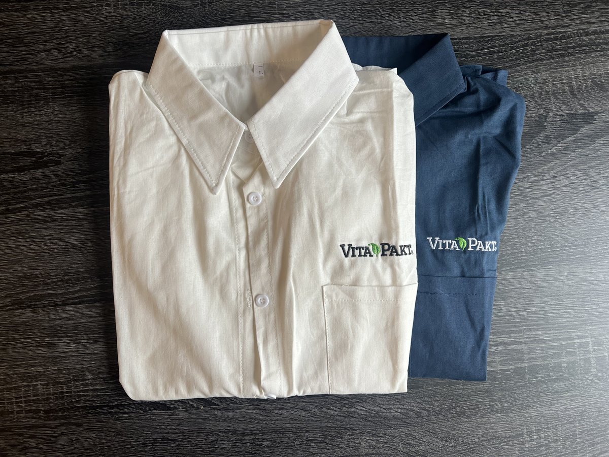 TheMarcomGroup's tweet photo. ✨ Fresh drop alert! ✨ Delivered these new shirts for Vita-Pakt 😎💥 Want your brand looking this good on anything? Head over to https://t.co/GL5QKr8EAf and let’s make it happen! 👕🪡 https://t.co/9MFl8VwN9y
