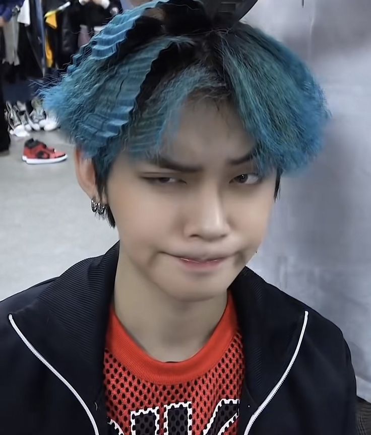 lucas; 🍗 tweet media