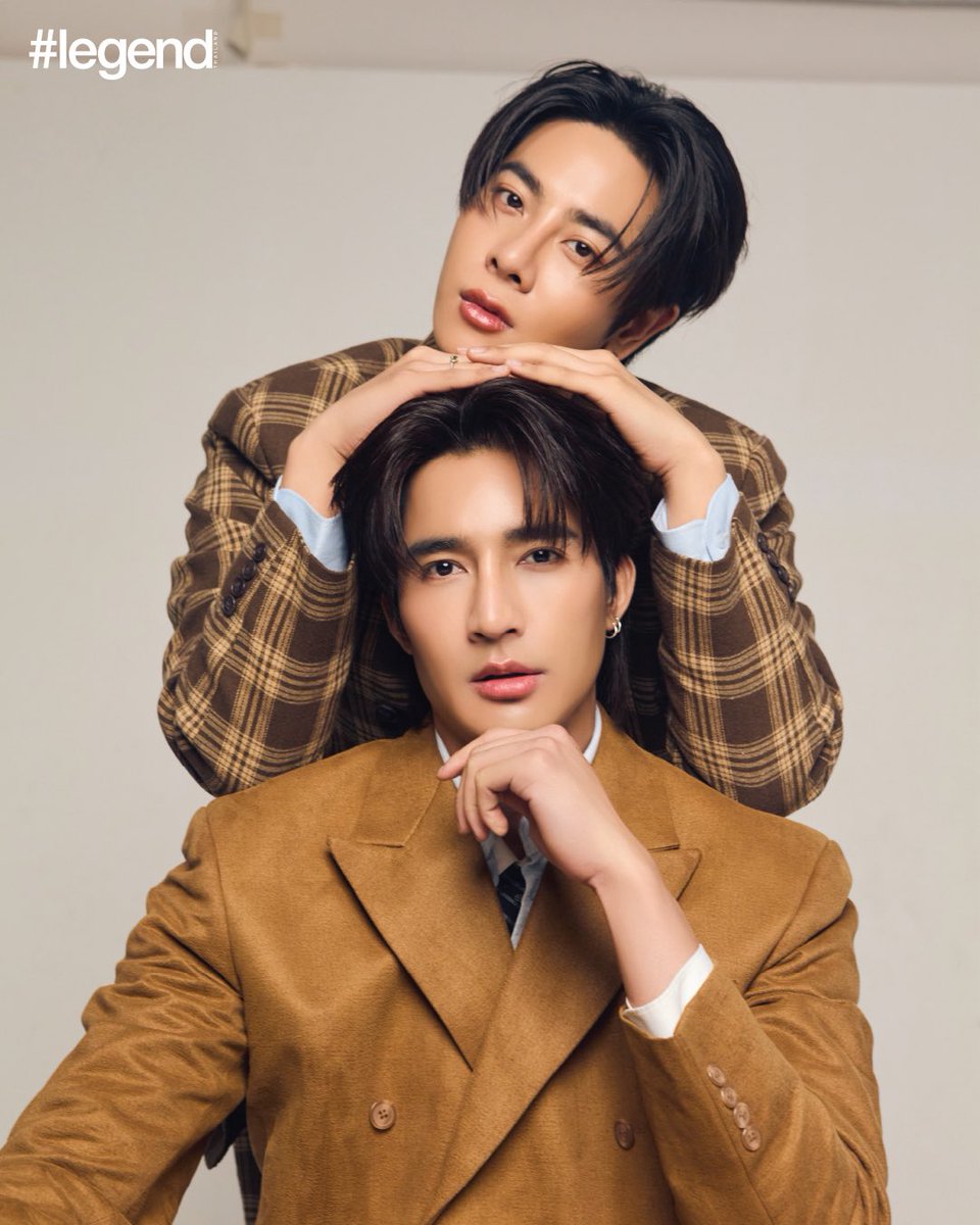 npblent's tweet photo. 🚨LINDOS! Confira as novas fotos dos #EarthMix para revista Legend Thailand.

#legend #OnlyFriendsDreamOn
#legend_TH #GMMTV https://t.co/CFl8QHXd8v