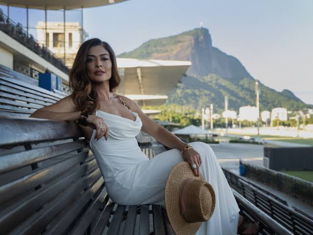 Parabens pelo titulo, dona Leila