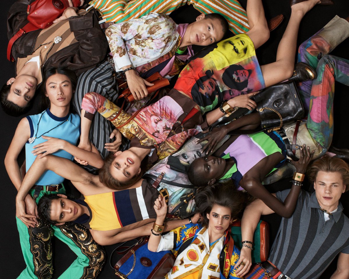 bluecandyboy's tweet image. Let me relish Dario's moment one more time. #Versace #DarioVitale #StevenMeisel