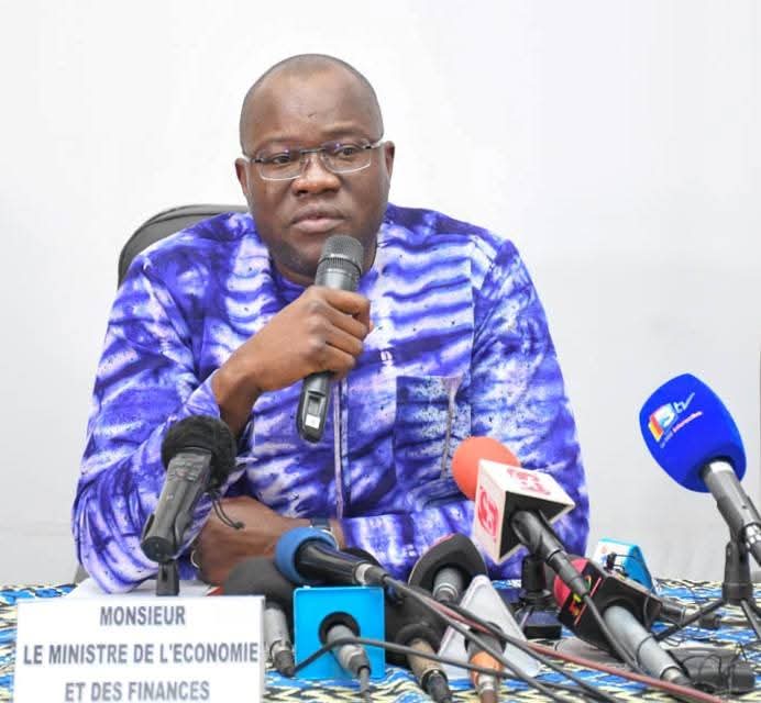 #Sécurité / Reconquête du territoire : Près de 500 milliards FCFA mobilisés par les Burkinabè entre 2023 et 2025

Plus de détails:👇🏿
nouvellesafrique.com/securite-recon…