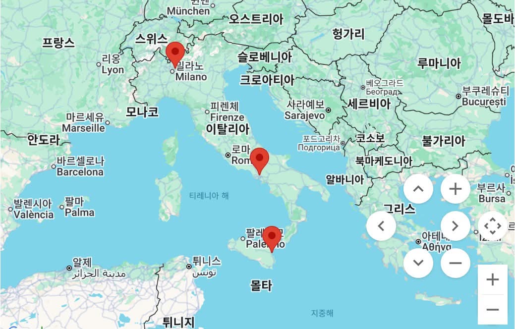 wpdlatm10's tweet photo. 이봉렬 기자

STM이라는 반도체 회사가 있어.

유럽 최대의 시스템반도체 회사지.

얼마 전에 이재명 대통령이 이탈리아 수상을 만나서 반도체 관련 합의문을 발표했잖아.

이탈리아하고 무슨 반도체… 하는 사람도 많았는데, 사실 그게 바로 STM을 염두에 두고 한 거야.

그런데 그 STM의 팹이 이탈리아에서 어디에 있는지 알아?

하나는 이탈리아 남부의 시칠리아 섬에 있고, 다른 하나는 이탈리아 북부 밀라노 옆에 아그라떼라는 곳에 있어.

이탈리아 안에서도 팹 두 개를 하나는 남쪽 끝, 또 하나는 북쪽 끝에 분산해서 만들었어.

왜 그랬겠어?

국가전략산업시설인 반도체 팹을 한 곳에 모두 모아 놓으면 자연재해나 화재나 정전 같은 사고가 발생했을 때 문제가 생길 수 있으니 분산 배치한 거야.

반도체 팹은 원래 그렇게 짓는 거라고.

국힘 소속 이상일 용인시장이 SNS에 호남권 RE100반도체 산단 주장을 욕하는 이야기를 썼나 봐.

내가 체급이 있지, 용인 시장 따위의 글에 반응하고 그러지는 않는데, 용인 시장의 표현 중에 웃긴 게 있어서 이번만큼 특별히 상대해 주기로 했어. 

“반도체 생산라인(팹, Fab)도 적어도 4개 이상(삼성전자 측은 5개 이상을 강조) 모여 있어야 하고…”

“반도체를 사이좋게 나눠 먹는 파전쯤으로 생각하는 모양”

이 정도의 사고를 하는 애한테 어떻게 이야기를 해야 이해할 수 있을지 한참 고민했어.

호남RE100반도체 산단은 파전을 나눠 먹자는 이야기가 아니라, 새로운 클러스터를 하나 더 만들자는 이야기야.

하나를 반으로 쪼개겠다는 게 아니라, 하나를 세포 분열시켜 새로운 하나를 만들겠다는 이야기라고.

물론 산수만 하는 니들 국힘 쪽 애들에게는 이런 게 어렵겠지.

하지만 니들이 어렵고 이해 안된다고 세상이 니들 기준으로 돌아 가는 게 아냐.

전 세계 모든 나라, 모든 반도체 회사들이 반도체 팹을 나라 안에서만 아니라, 지구본을 가져다 놓고 전세계 곳곳에다 분산 배치하는 이유를 정말 모르겠어?

24시간, 365일 돌아가는 반도체 팹은 멈추면 끝장이야.

그런데 그 모든 팹을 한군데 모아 놨다가 동시에 멈추면 어떻게 되겠어?

회사 단위로는 파산이고, 국가 단위로는 전쟁에 버금가는 위기 상황이 되는 거야.

그래서 마이크론이 미국의 그 넓은 땅을 놔 두고 미국 뉴욕주와 아시아 싱가포르에 반도체 팹 건설 계획을 동시에 발표하는 거라고.

국힘 쪽 니들은 원래 공부 안하는 거 알아.

공부 안해도 좋고, 이해 안해도 되니까 그냥 외워.

반도체 팹은 분산 배치가 원칙이고, 분산 배치한 반도체 클러스터는 빼기가 아니라 더하기고, 나누기가 아니라 곱하기라는 걸 말야.

사실 이건 용인을 위한 일이기도 해.

아마 전세계에서 단위 면적당 송전철탑이 가장 많은 곳이 용인일 거야.

거기에 송전철탑 더 세우면, 거기가 참 사람 살기 좋은 곳이 되겠다. 그치?

국힘 소속 용인시장 이상일, 머리를 가지고 태어났으면 제발 생각이란 걸 하고 살아. 응?

용인 지역 유권자들도 마찬가지야.

니들 시장이 저따위면 창피하지 않나?