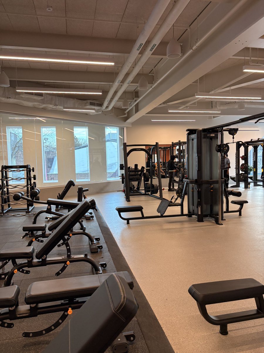 Btw the Shirley Chisholm Recreation Center is now open in Flatbush! 

- Indoor pool and track
- Teaching kitchen
- Indoor basketball court
- Strength training room, cardio room, cycling
- Teen room &amp; tutoring room

Free for everyone under the age of 24!!
tiktok.com/t/ZThXAgmek/