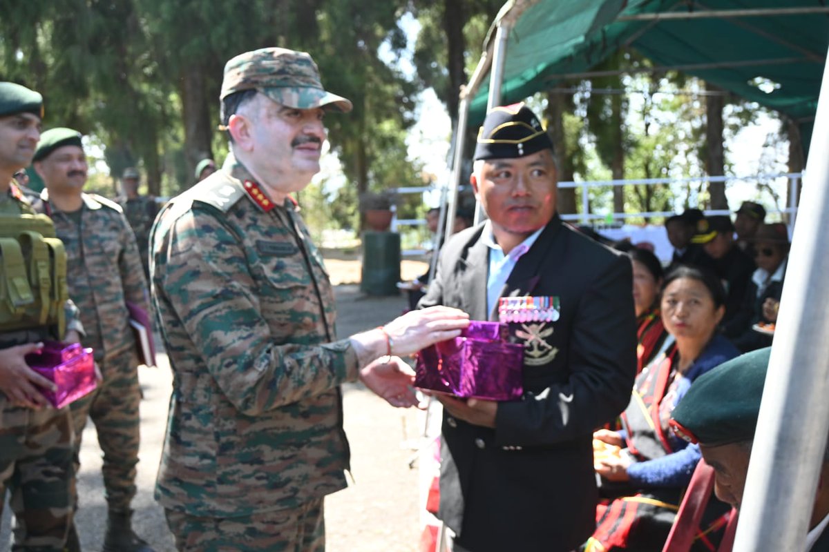 Spearcorps's tweet photo. Lt Gen Abhijit S Pendharkar, GOC #SpearCorps, along with the Inspector General, #AssamRifles (North), reviewed operational preparedness at #Zunheboto, #Nagaland and commended the troops for their professionalism and high morale. He also interacted with Veer Naris, widows and Ex-Servicemen and felicitated them in recognition of their immense sacrifices and dedicated service to the Nation.

Lt Gen Abhijit S Pendharkar, GOC, #SpearCorps, ने Inspector General, #AssamRifles (North) के साथ #Zunheboto, #Nagaland में Operational Preparedness की समीक्षा की तथा सैनिकों के Professionalism और उच्च मनोबल की सराहना की। उन्होंने वीर नारियों, Widows और पूर्व सैनिकों से संवाद किया तथा उनके अमूल्य बलिदानों और राष्ट्र सेवा के प्रति समर्पण के लिए उन्हें सम्मानित किया।

#IndianArmy #OperationalReadiness #VeerNaris #ExServicemen #CivilMilitaryBond #OperationSadbhavana #NationFirst #EmpoweringCommunities #CommunityDevelopment 

@adgpi 
@SpokespersonMoD
@HQ_IDS_India 
@easterncomd
@official_dgar
@prodefkohima
@prodefgau
@MyGovNagaland
@CmoNagaland
@LokBhavanKohima
@MDoNER_India
@NELiveTV
@airnews_kohima
@rwac48 
@dipr_nagaland 
@ddnewsnagaland    

Facebook-https://t.co/9mDEgkoOFS
Instagram-https://t.co/F2VKTgPxph
YouTube-https://t.co/1AFZ1RDrLX