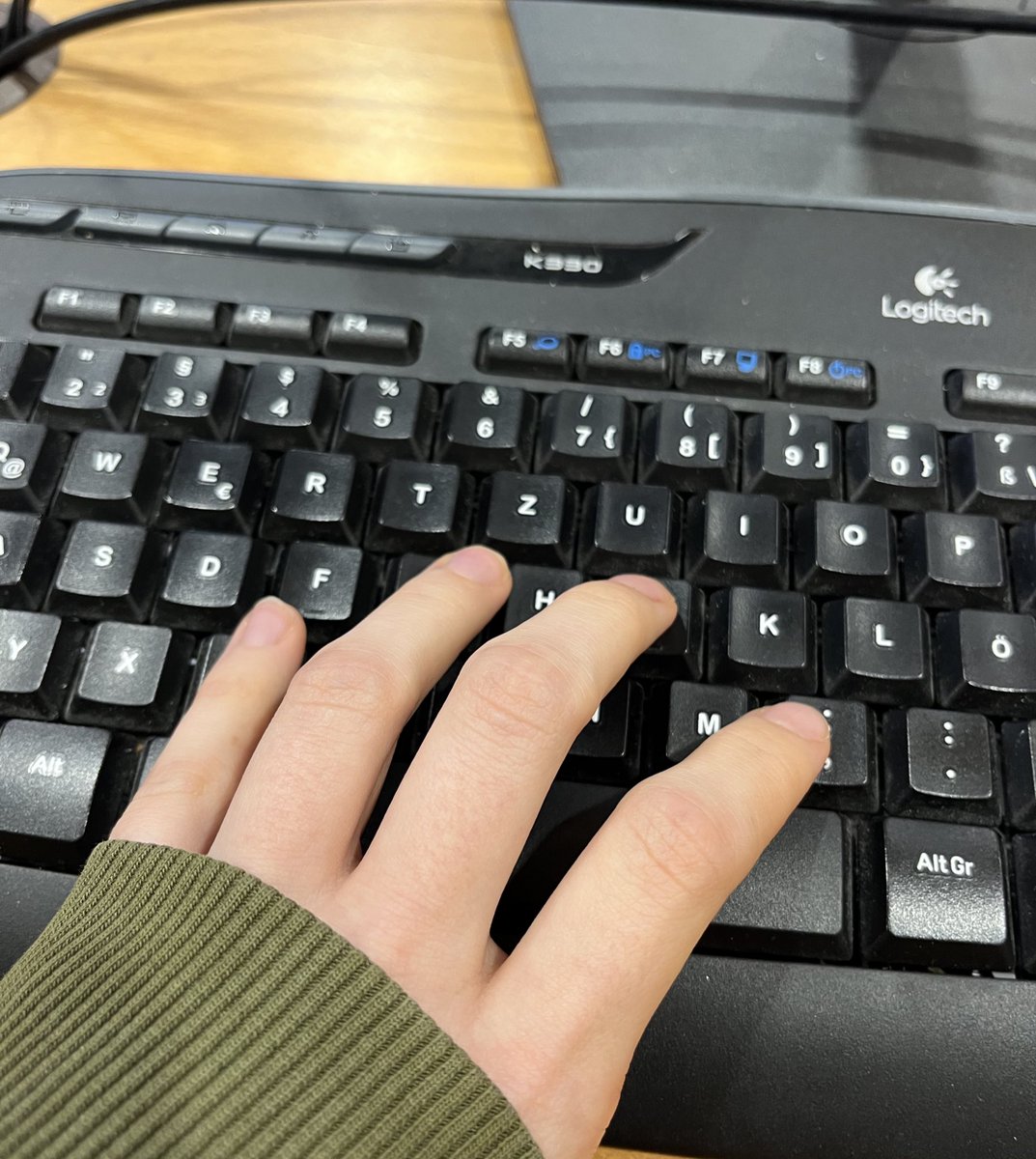 ↟teppet↟↟ tweet media