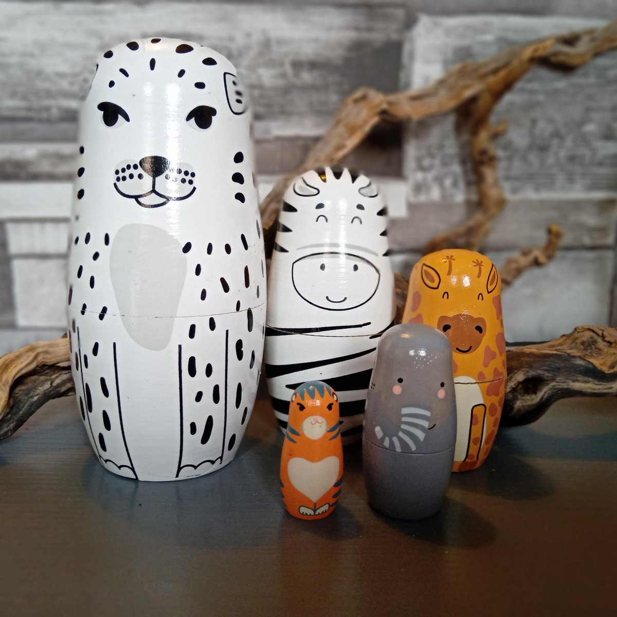 KrasnayaDolls's tweet image. How cool are these unique nesting dolls
Buy them here &amp;gt; krasnayacrafts.etsy.com/listing/445948… #giftideas #giftsforher #homedecor #childrensgifts