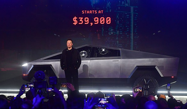 The Cybertruck Guy tweet media