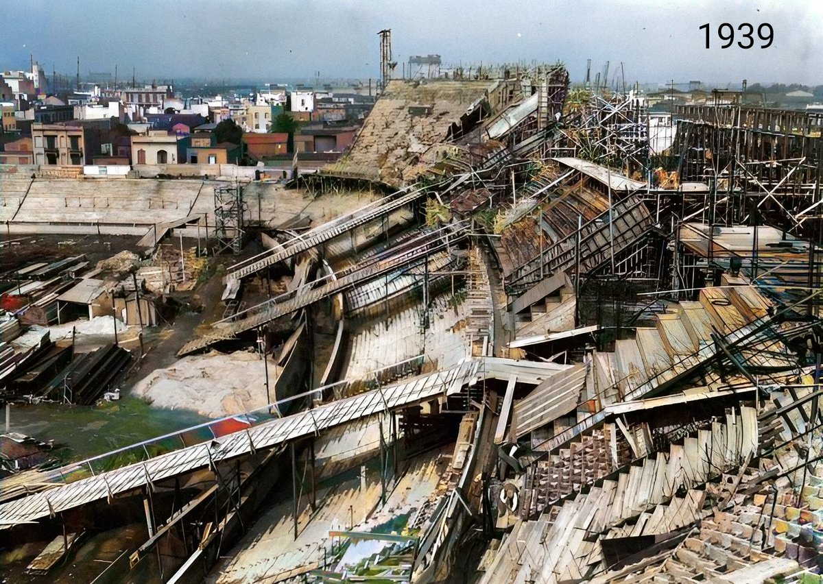 marto_m3's tweet image. Hoy hace 88 años (18/02/1938), Camilo Cichero, entonces presidente de BOCA, colocó la primera piedra de la 🏟️#Bombonera en presencia del mandatario argentino Agustín Pedro Justo. 
El 6 de agosto de ese mismo año, la empresa alemana GEOPÉ inició la construcción.
#MartoBombonera