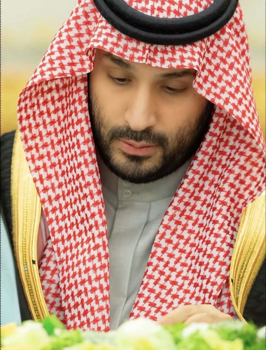 اللهم احفظه بحفظك .. وانصره بنصرك .. وأيده بتأييدك .. و وفقه وأعنه .. ويسر أمره .. وسدد خطاه .. وكن له ولياً ونصيراً .. يارب العالمين.