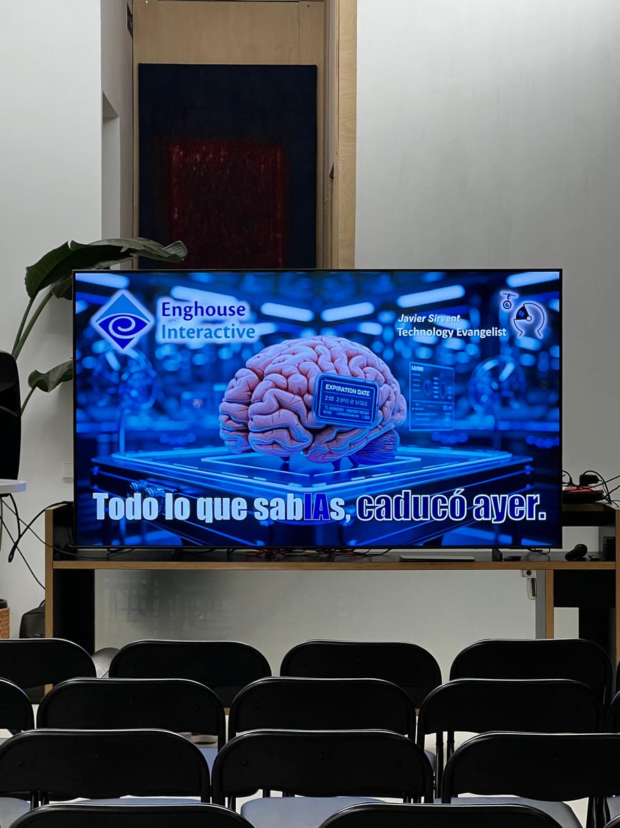 Contact Center Hub tweet media