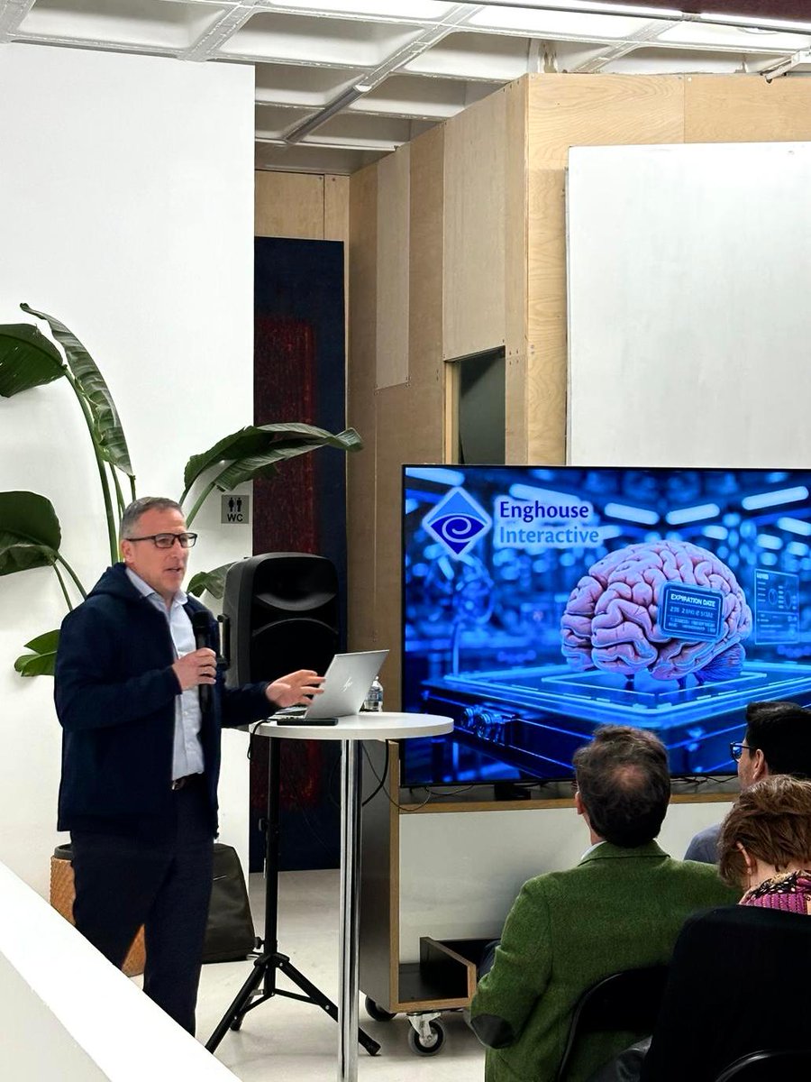 Contact Center Hub tweet media