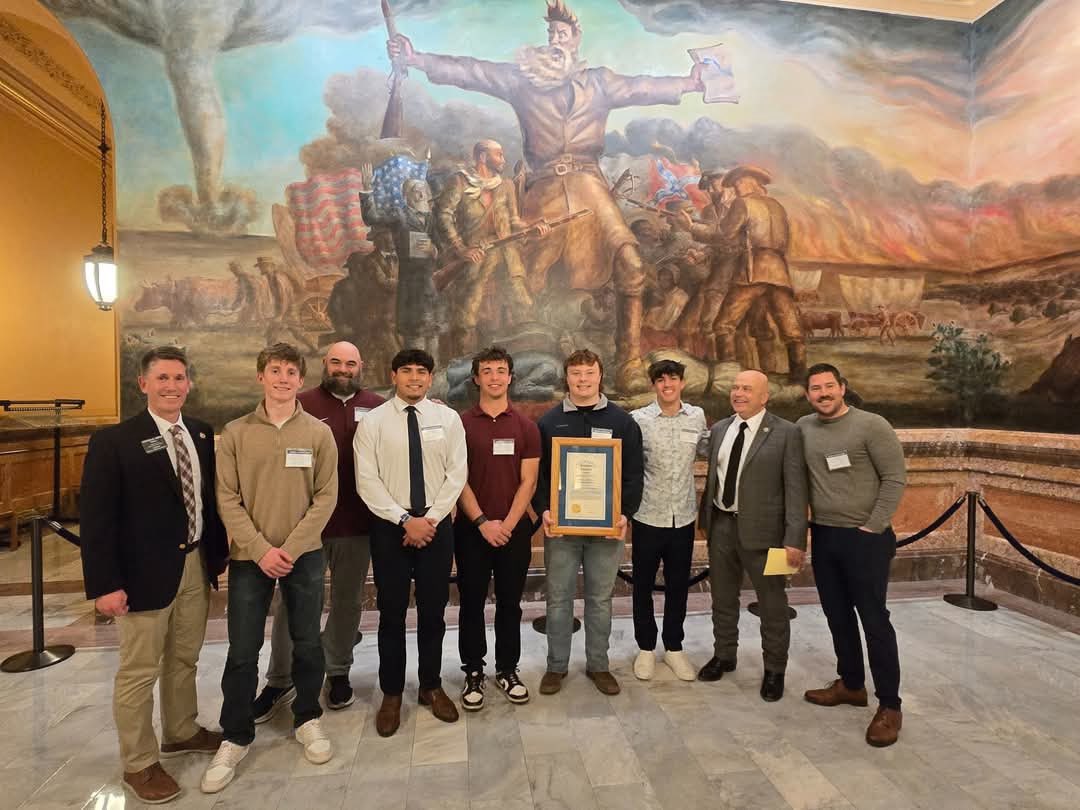 Salina Central Mustangs Football tweet media