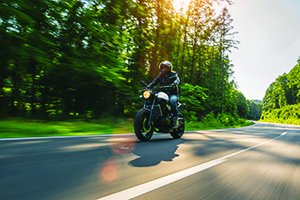 AlohaInsurance's tweet photo. If you’re in a cold weather state, motorcycling season is coming up fast! Here are a few bucket list routes to consider for this year. If it’s not on the list, share your favorite rides in the comments: https://t.co/xhtMFJdthC https://t.co/b7NMDbVeYb