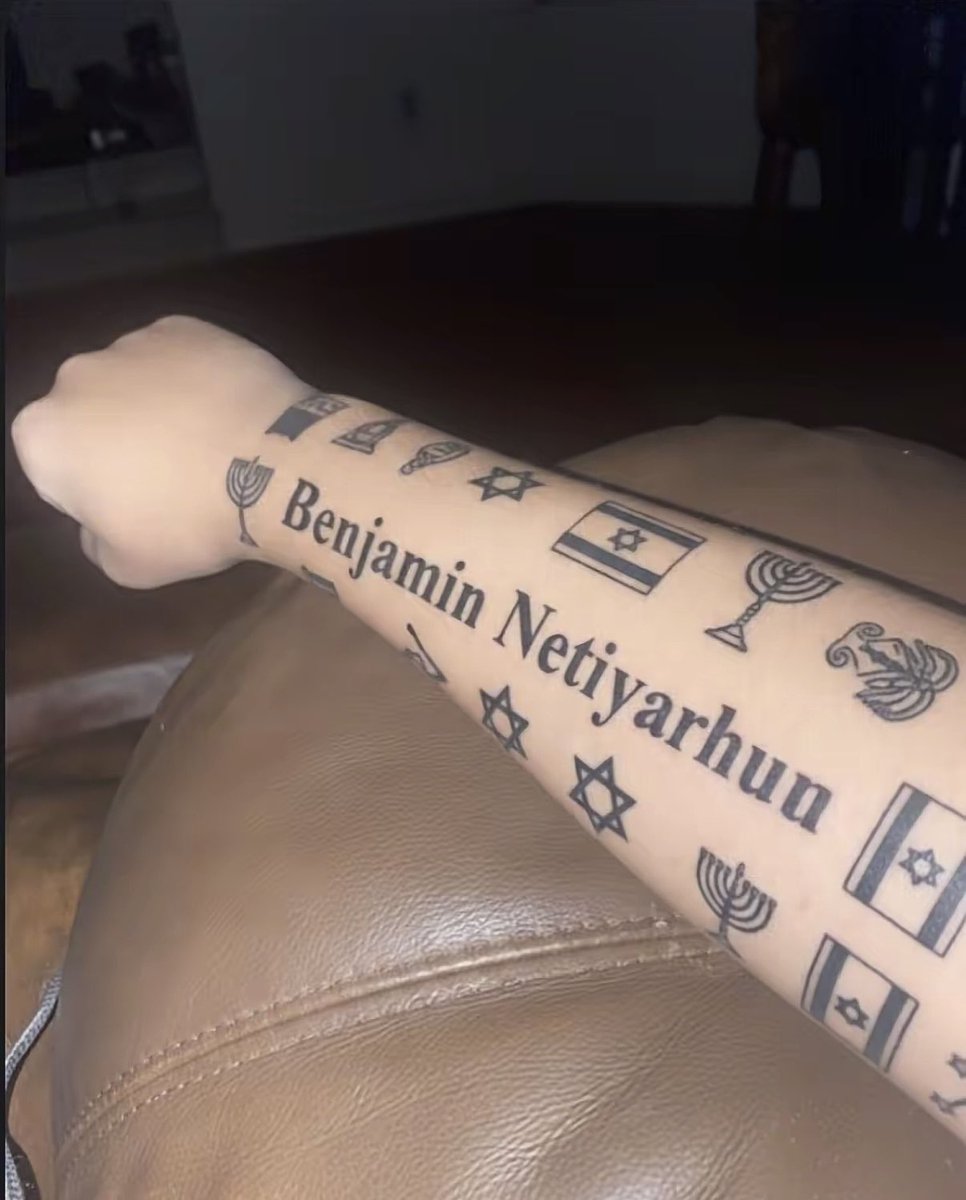 Raivov1's tweet image. New tattoo is done