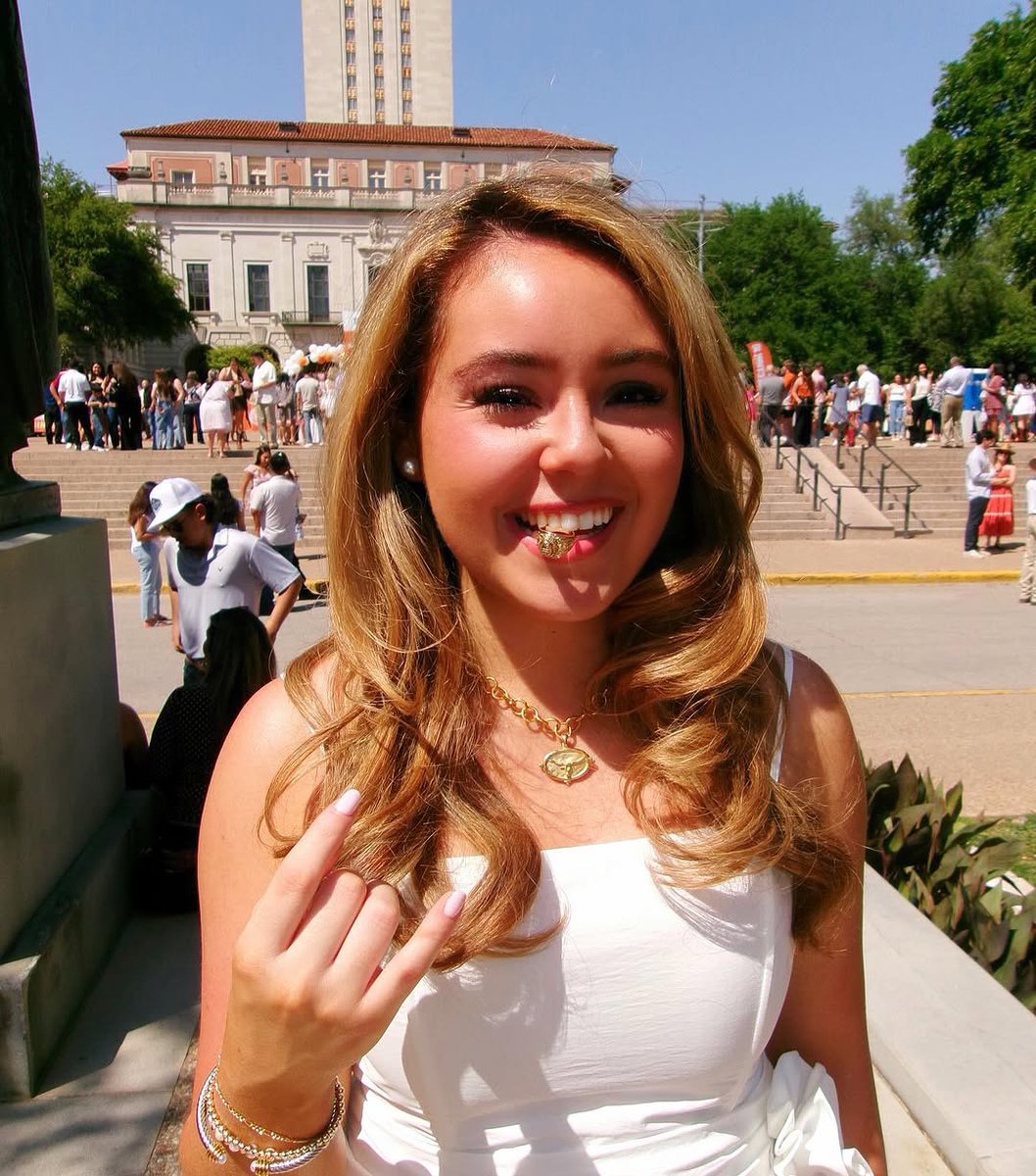 Texas Exes tweet media