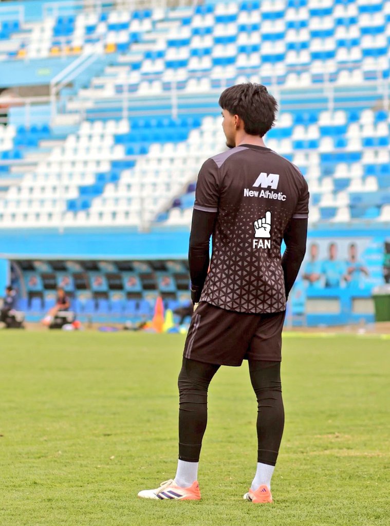 Sh10nJZ's tweet photo. Samuel Aspajo (2005) 🇵🇪🇻🇪 y
Enzo Mori (2006) 🇵🇪🇺🇸 
2 arqueros d raíces peruanas han llegado este año a jugar en ADT y FC Cajamarca y que curiosamente nunca fueron vistos por Chemo de Solar para la SUB20 que dirigió! Y llevó a ya sabemos quienes de nivel muy bajito!
Éxitos a los 2 https://t.co/7mSBUVbHQv
