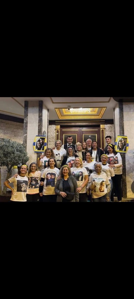 cyberbrujita's tweet photo. Pertenezco al fandom #EnTu
#EnginAkyürek 
#TubaBüyüküstün 
Conocernos virtualmente hiso que nos juntasemos en persona fans de todo el mundo que en susesivos años nos juntamos en mi pais🇦🇷 incluso viajamos a Turkiye creando una amistad entrañable
Gracias 
#Anteapalacehotel !!!! https://t.co/zI3flQFBhd