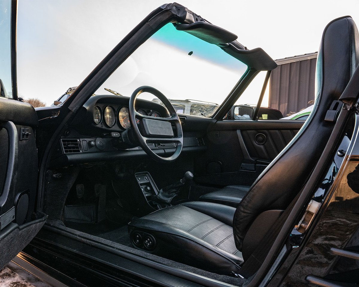 Barrett_Jackson's tweet image. Style that defined a generation. At Scottsdale 2026, this 1989 @Porsche 930 #Turbo Slant Nose #Targa sold for $440,000.

From your garage to the block in Palm Beach. #Consign now and be a part of the Apr. 16-18 auction.

Consign now: bit.ly/PB26TW-Consign