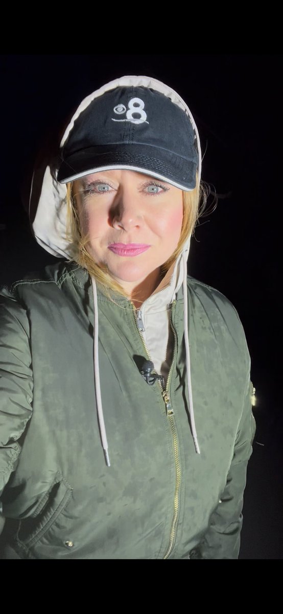 Just out here, confirming the conditions 😋
FULL STORY:
cbs8.com/video/news/loc…
<a href="/CBS8/">CBS 8 San Diego</a>