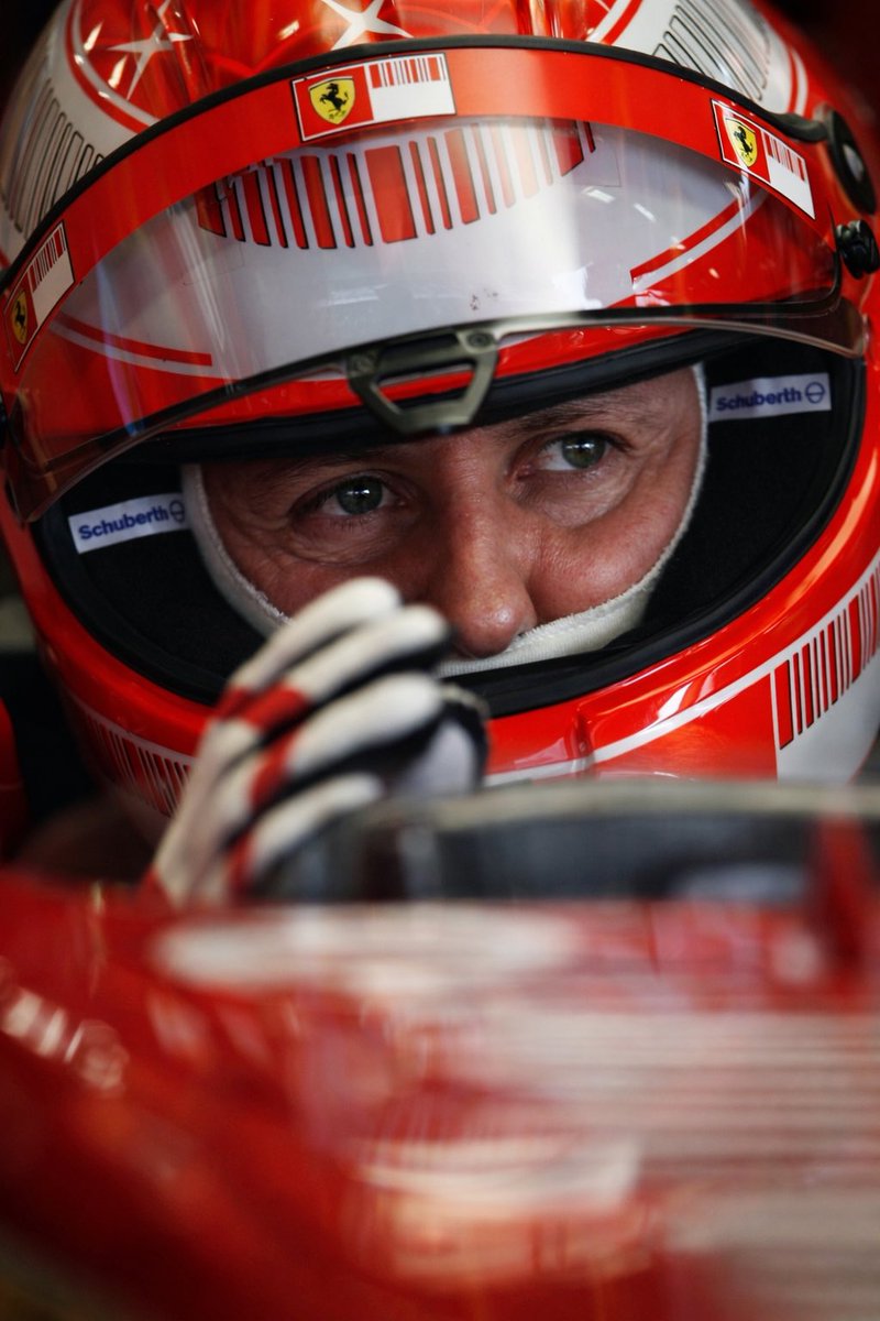 Michael Schumacher tweet media