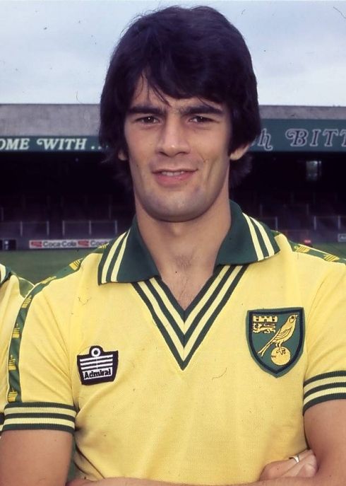 FootballRetroPlus tweet media