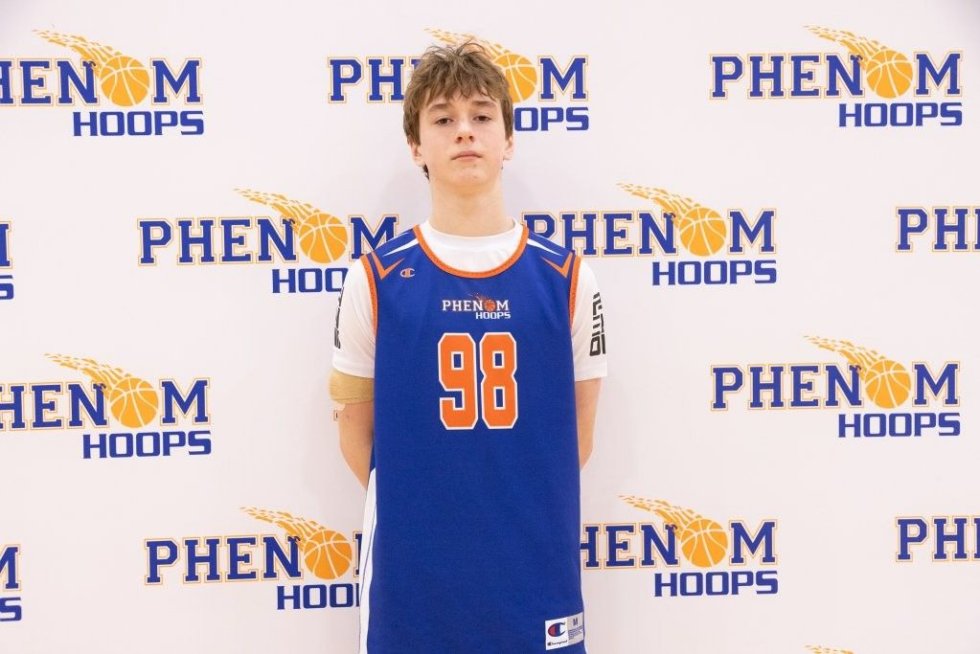 Phenom_Hoops's tweet photo. Phenom Hoops Middle School Camp Evaluations: Team 3 #PhenomMSCamp #PhenomHoops 

2030 Travor Devos
2030 Justin Johnson
2030 Demarius Washing
2030 Jaiden Dickens
2030 Aaron Bublitz
2030 Kyree Allen
2030 Brady Florenza
2030 Hart Smith

Read: https://t.co/pa6LdTICIY
