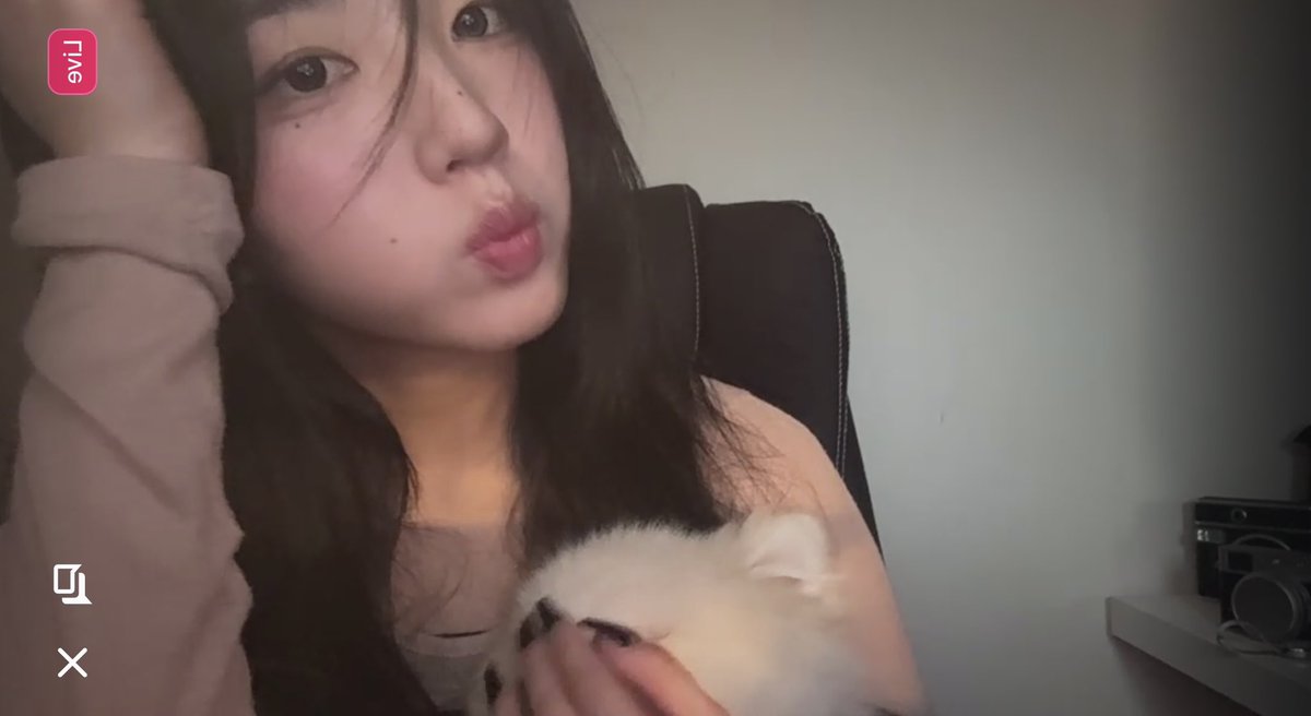 1s401314's tweet photo. 저 사실 소현이가 뽀노 주둥이 잡도리할 때 너무 웃겨서 혼자 박박 웃어요 https://t.co/LKSlXCimu6