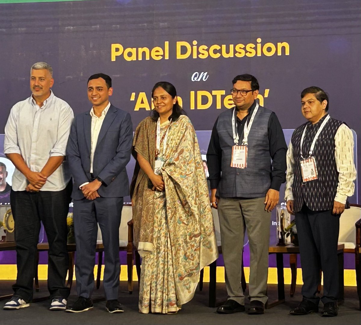 Aadhaar tweet media