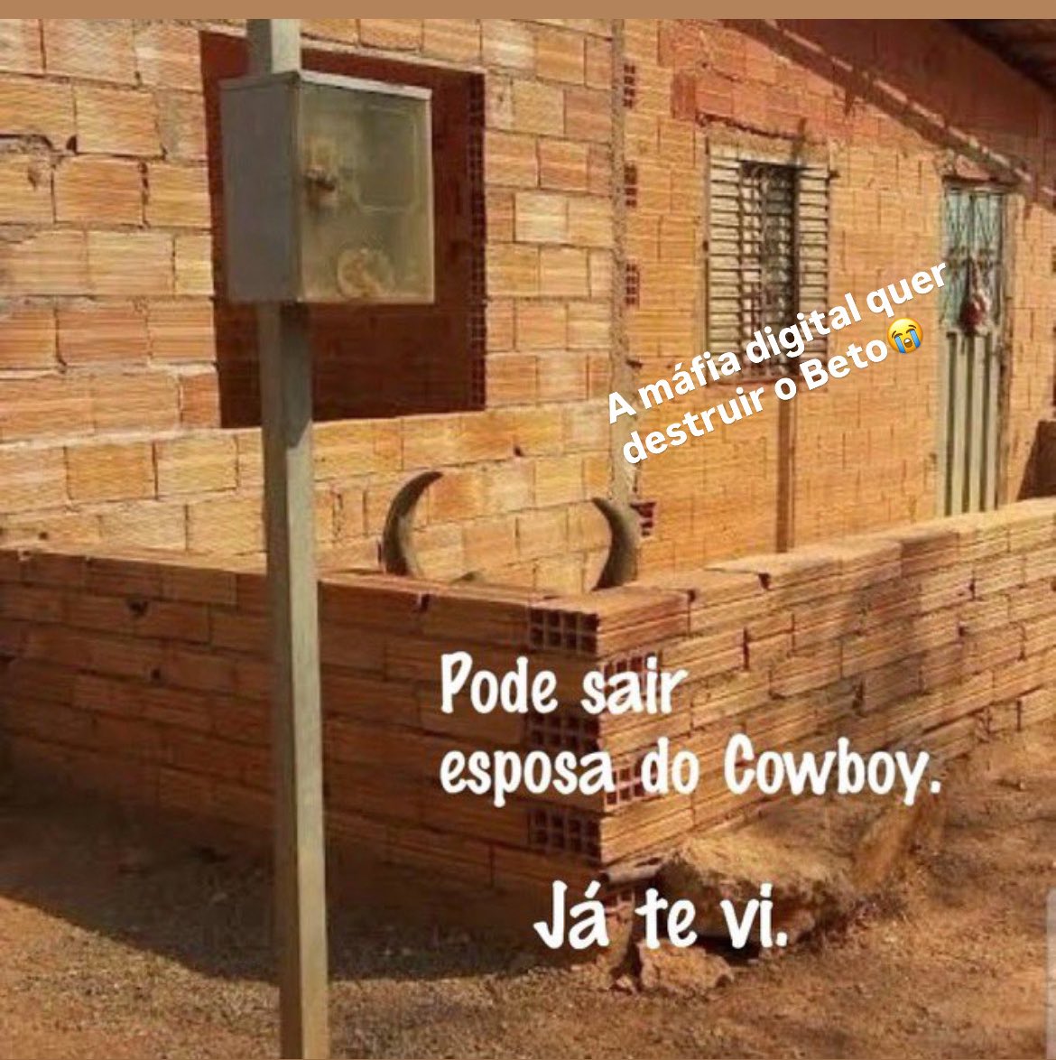 anaportinelli's tweet photo. @bbb Será que a prin da esposa dele tá gostando do chaveirinho 😍😍 https://t.co/lm8Bh502mm