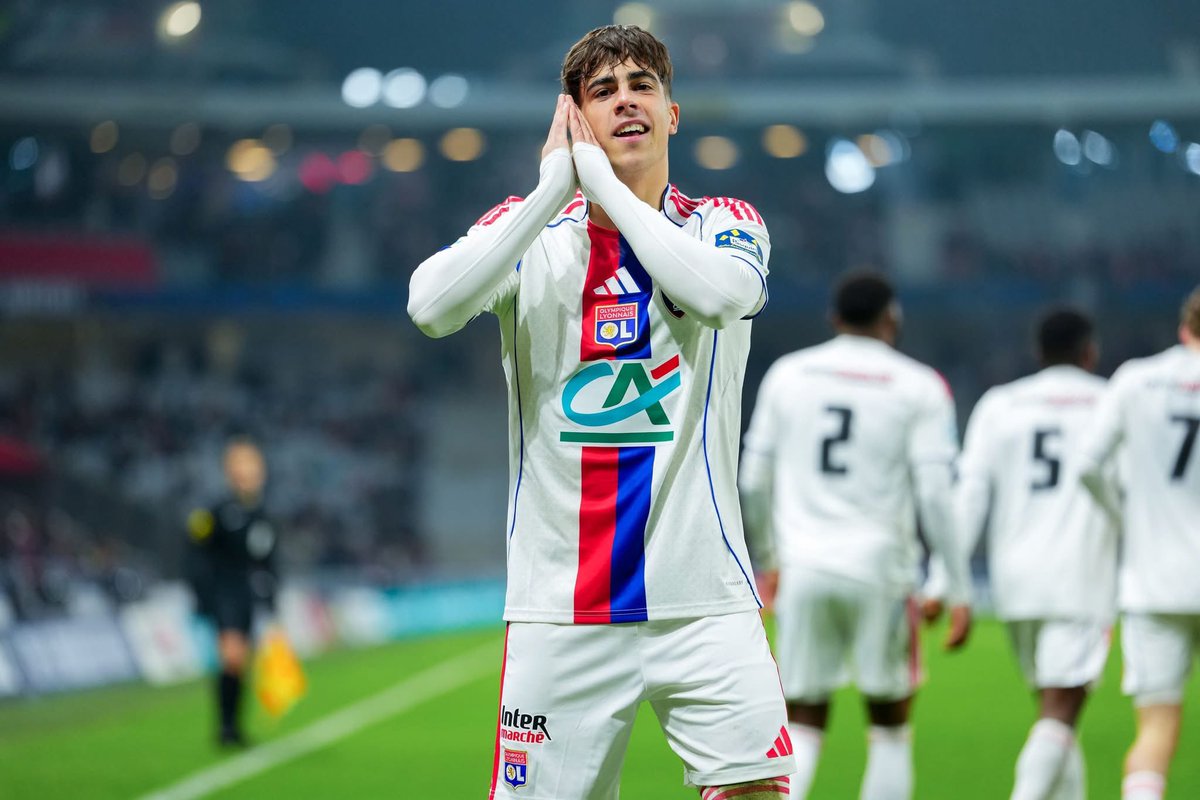 𝗠𝗢𝗥𝗘𝗜𝗥𝗔, 𝗞𝗟𝗨𝗜𝗩𝗘𝗥𝗧, 𝗘𝗧 𝗧𝗔𝗚𝗟𝗜𝗔𝗙𝗜𝗖𝗢 𝗧𝗢𝗨𝗝𝗢𝗨𝗥𝗦 𝗟𝗢𝗜𝗡 𝗗𝗨 𝗚𝗥𝗢𝗨𝗣𝗘 ❌

D’après <a href="/oetl/">Olympique-et-Lyonnais.com</a>, Afonso Moreira, Ruben Kluivert et Nico Tagliafico, en retour de blessure, s’entraînent toujours individuellement à 4 jours du déplacement à Strasbourg.