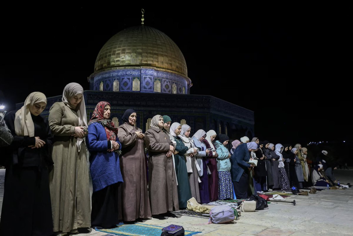 Taraweeh prayers at Al-Aqsa Mosque.