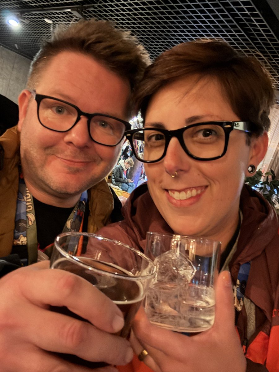 Val / LatinVixen tweet media