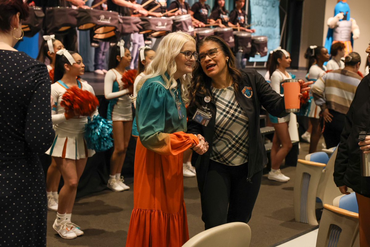 Chrissilva15_PHHS tweet media