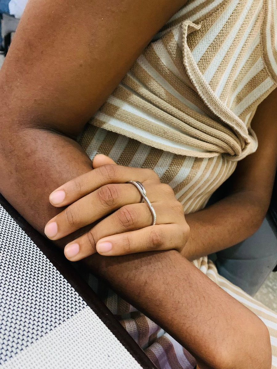 Manu Poutine ★ tweet media