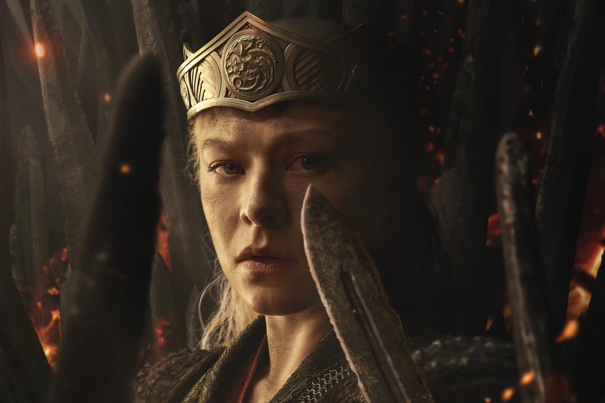 rhaenyra targaryen scenes tweet media
