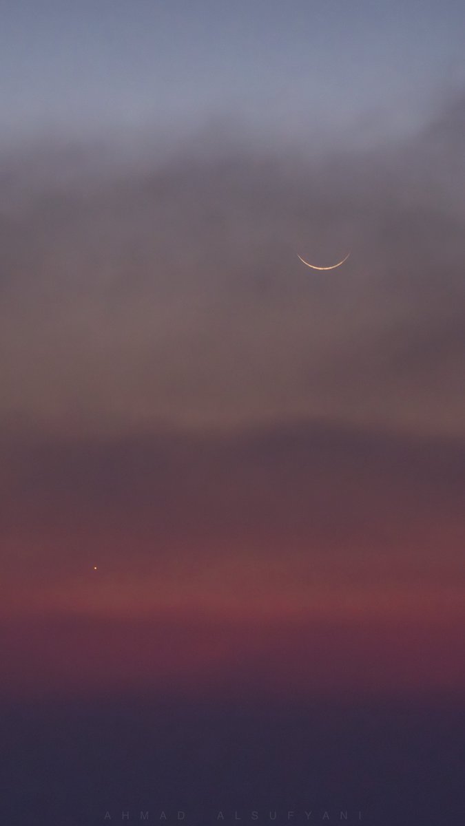 Ah1Su's tweet photo. هلال الثاني من #رمضان 🌙 https://t.co/okDmKqyGwa