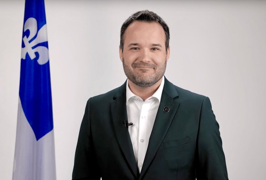 PatrickSimonin's tweet photo. Le Québec à l’offensive pour la défense de la diversité culturelle et la découvrabilité des contenus à l’heure numérique ⁦@lacombemathieu⁩ ministre de la culture et des communications du Québec est mon invité aujourd’hui sur @tv5monde ⁦@UNESCO⁩ ⁦@Quebec_FR⁩ https://t.co/awvu0j3XfU