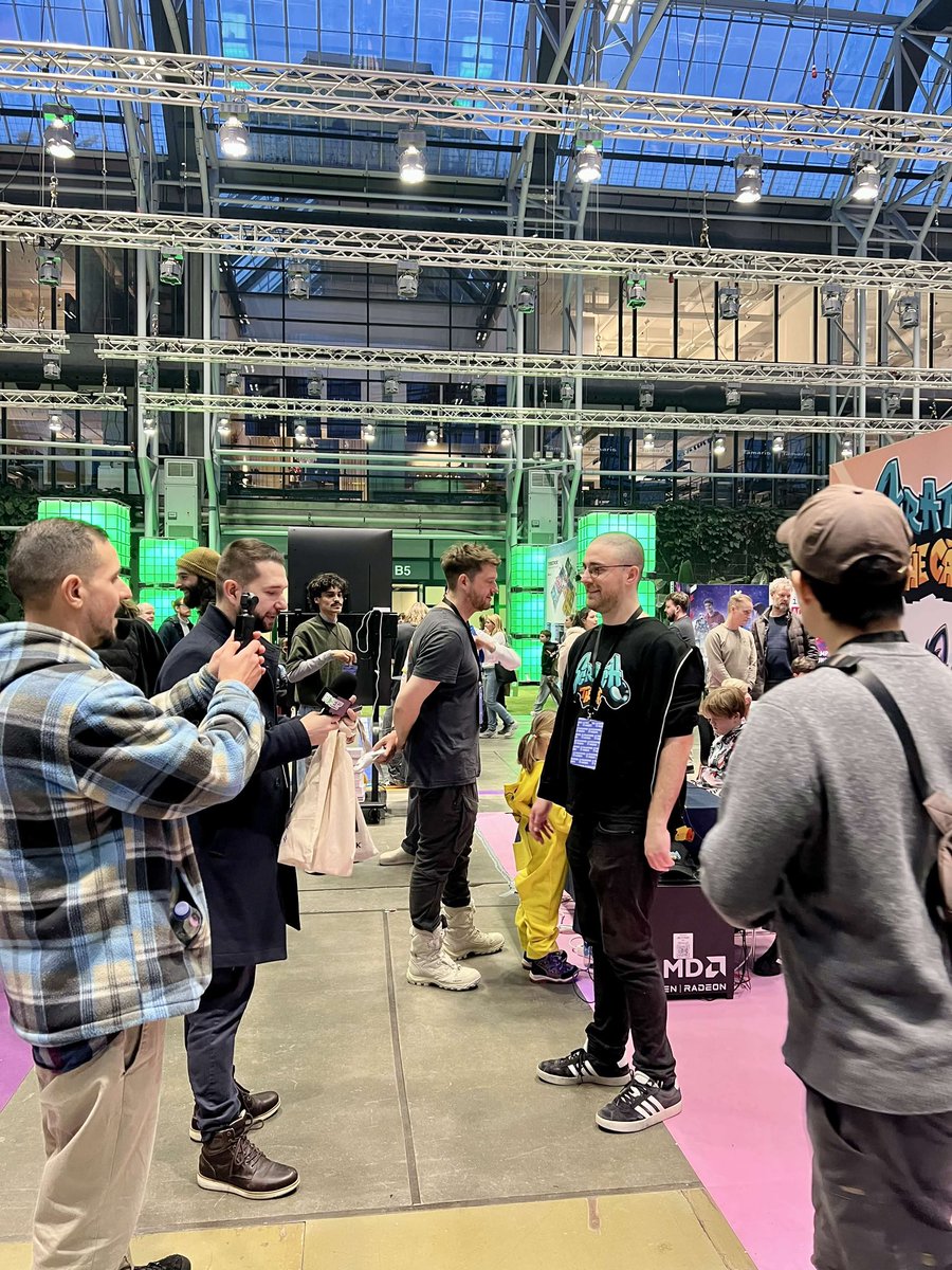 FlatPonies -🐱Wishlist Scratch The Cat Now! tweet media