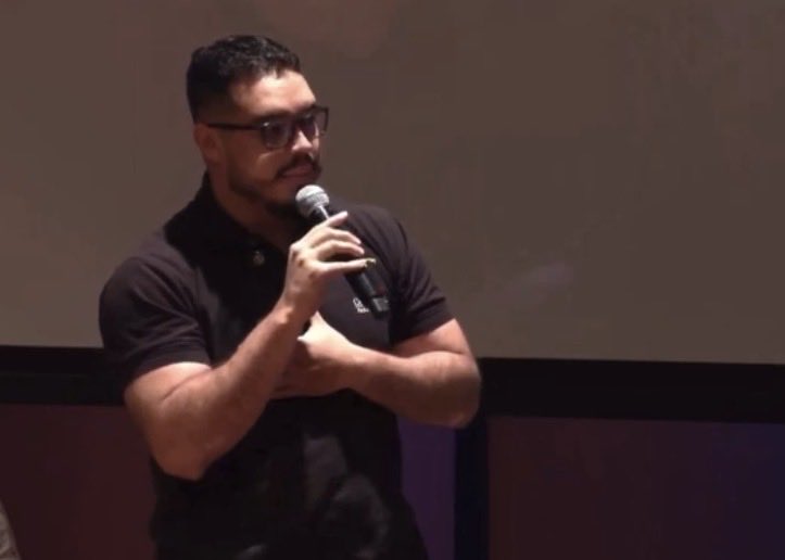 El Espectador, Blu Radio y EAFIT promovieron un debate de candidaturas por Antioquia SIN MUJERES, 9 hombres y NI UNA SOLA MUJER. Eso es discriminación política y reproducción de desigualdades.
No esperaba menos de <a href="/Hernan_MurielP/">Hernán Muriel</a> que  hizo lo propio; retirarse y protestar.