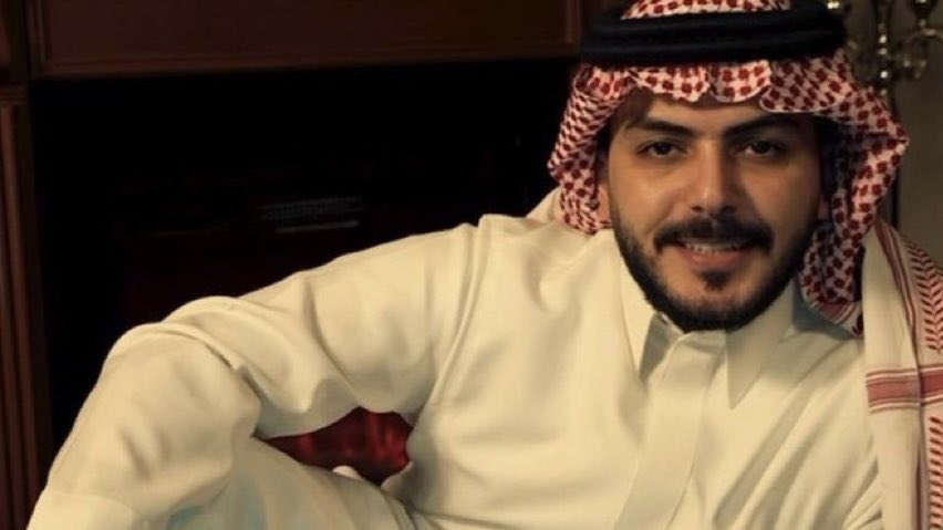 فقرة جميلة وممتعة جدًا!
الفكرة،الأسلوب،والتنفيذ؟خياااال🤎!
دائمًا مبدع، واهتمامك ولمستك بأبسط الأشياء والتفاصيل واضح.
«حتى قليلك ممتع 🤎» 
#سوالف_سلطان #سلطان_بن_نايف