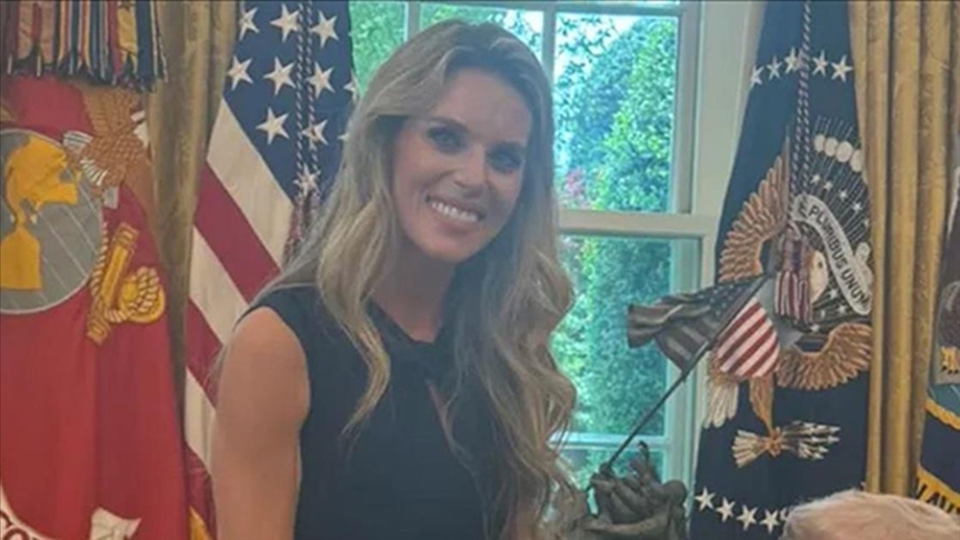 ABD'de Dini Özgürlük Komisyonu görevinden alınan Boller: İsrail'e tapmaktansa ölmeyi tercih ederim

ABD Başkanı Trump tarafından kurulan Federal  Dini Özgürlük Komisyonundaki görevinden antisemitizm tartışmaları  sonrası alınan Carrie Prejean Boller, "Masum Filistinlilere karşı