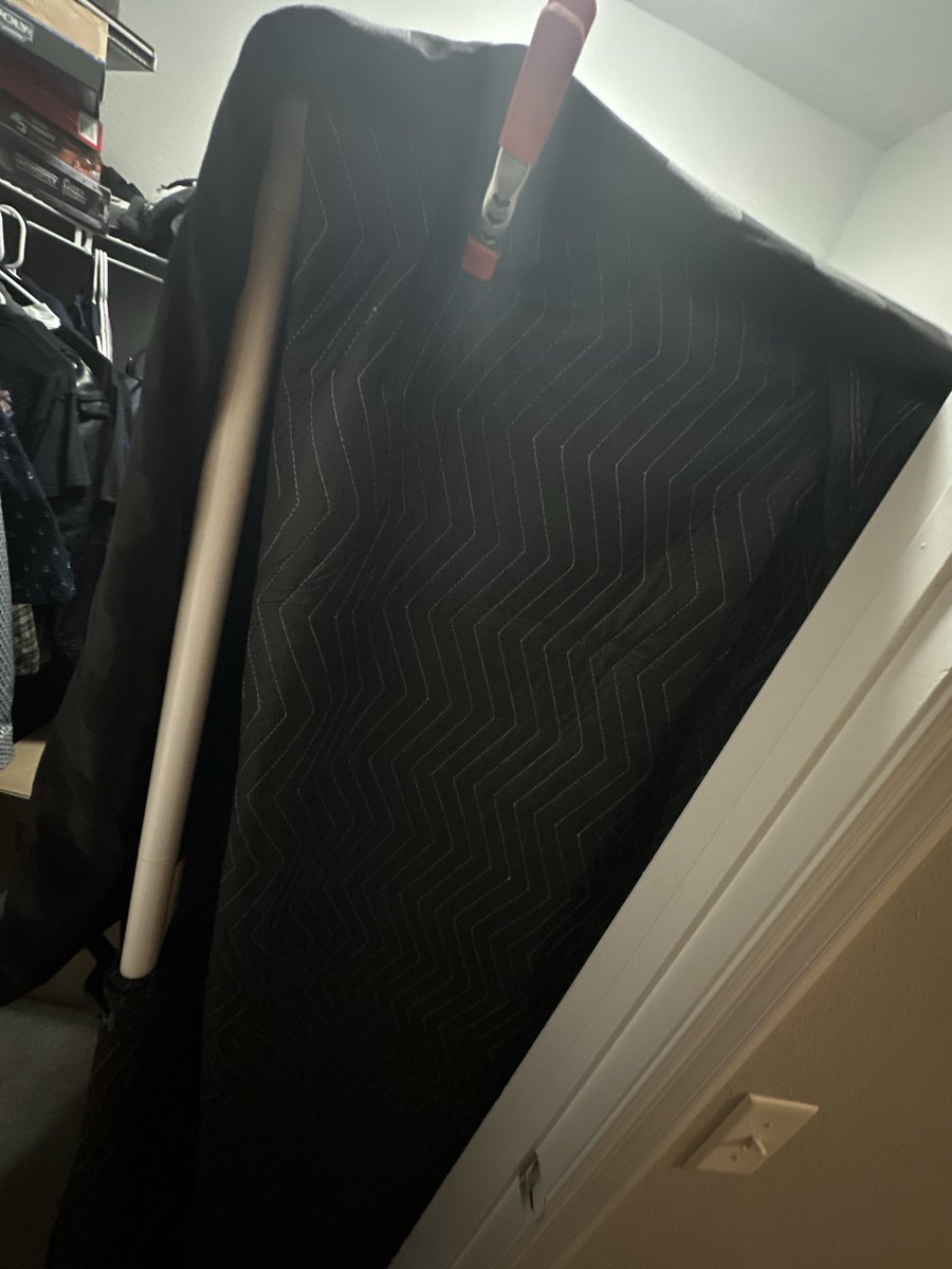 SimplyLucky tweet media